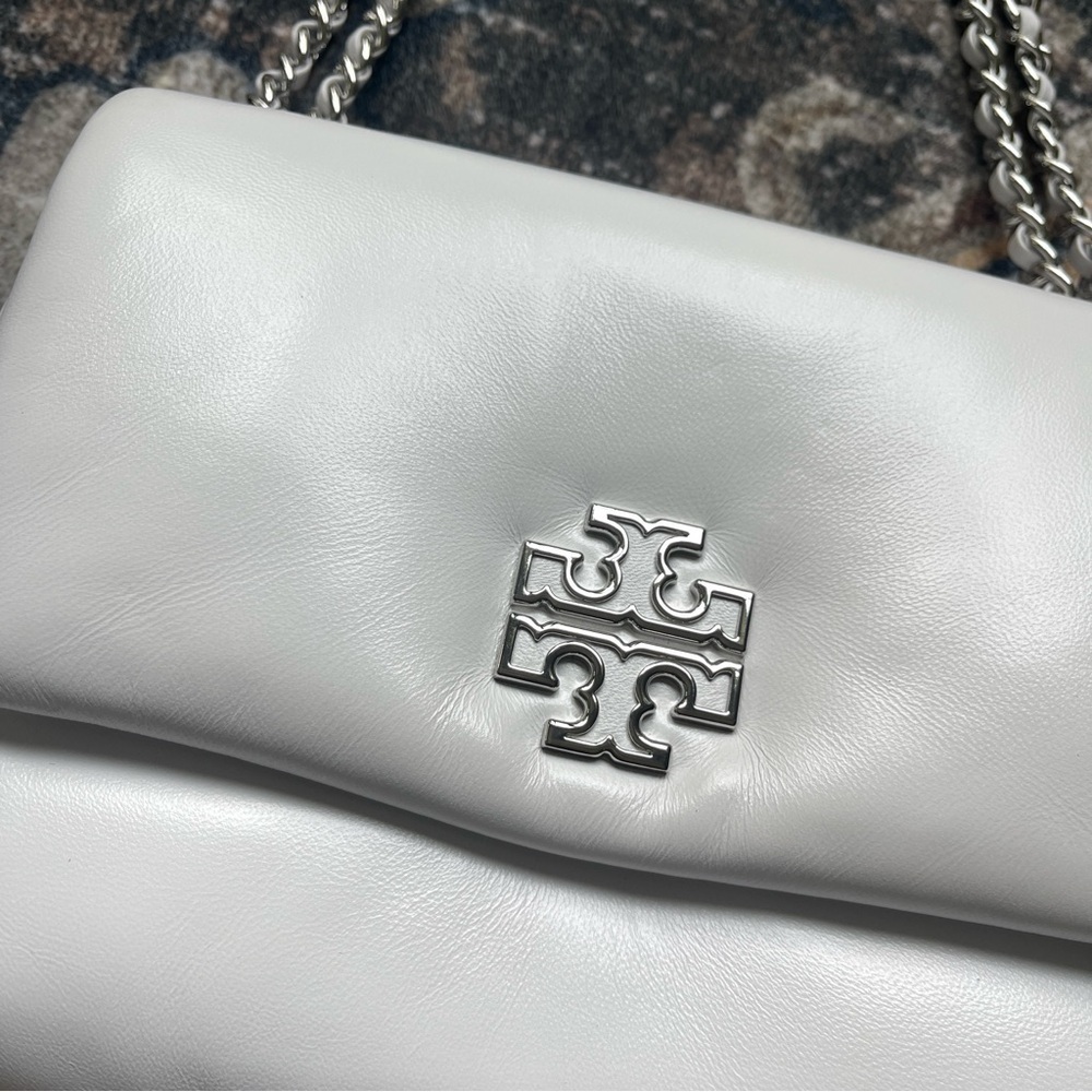 NWOT Tory Burch Britton Puffy Leather Optic White Silver Chain Shoulder Bag - Picture 4 of 16